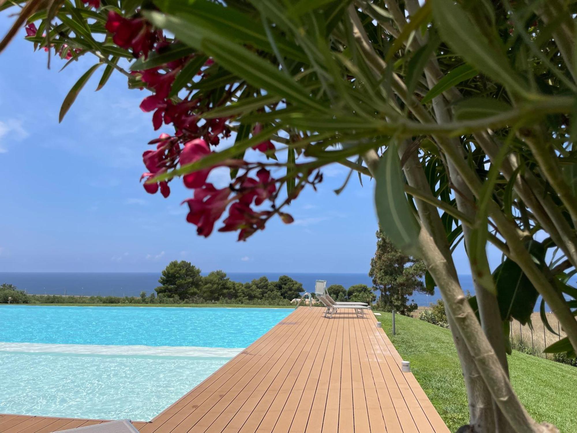 Cala Azzurra Macari Bed And Breakfast And Holidays House Esterno foto